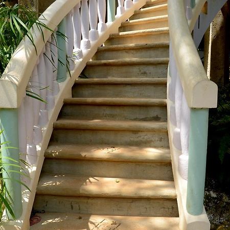 Jah Freedom Hotel Negril Exterior photo