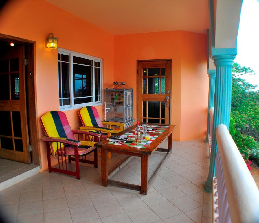 Jah Freedom Hotel Negril Exterior photo
