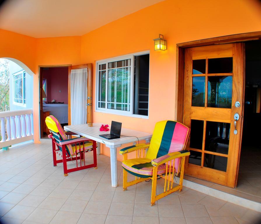 Jah Freedom Hotel Negril Room photo